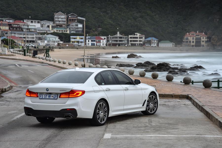  BMW 530d Sedan M Sport 2017 года  (ZA) (фото 40 из 40)